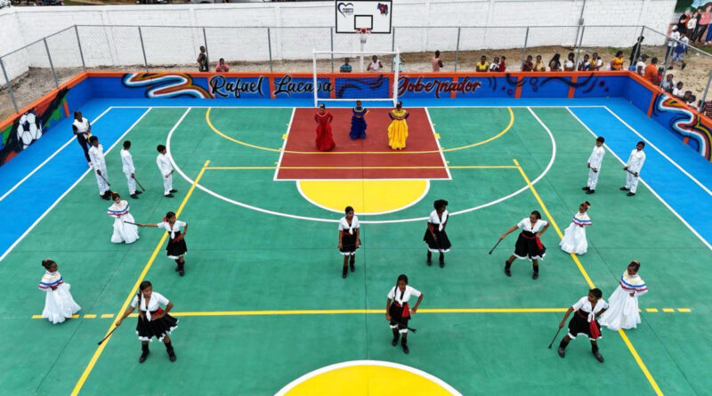 Inauguran cancha deportiva de la U. E. San José de Puerto Cabello