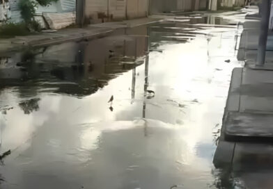 Falcón | Habitantes denuncian que calle La Manga de Tucacas se encuentra anegada de cloacas