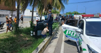 Policía Municipal de Puerto Cabello reportó volcamiento de vehículo frente a Bolipuertos