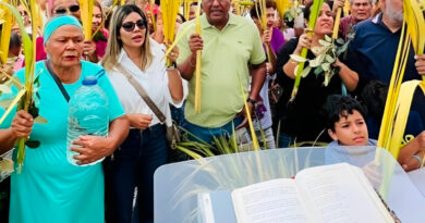 Falcón | Misa de Bendición de las Palmas reunió a feligreses en Tucacas